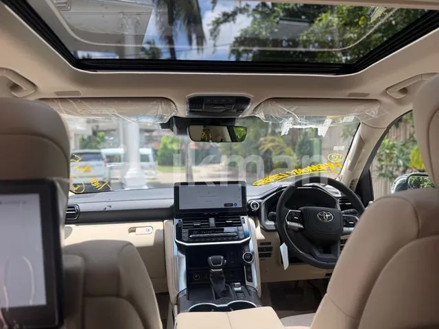 Toyota Land Cruiser 2026 photo 2