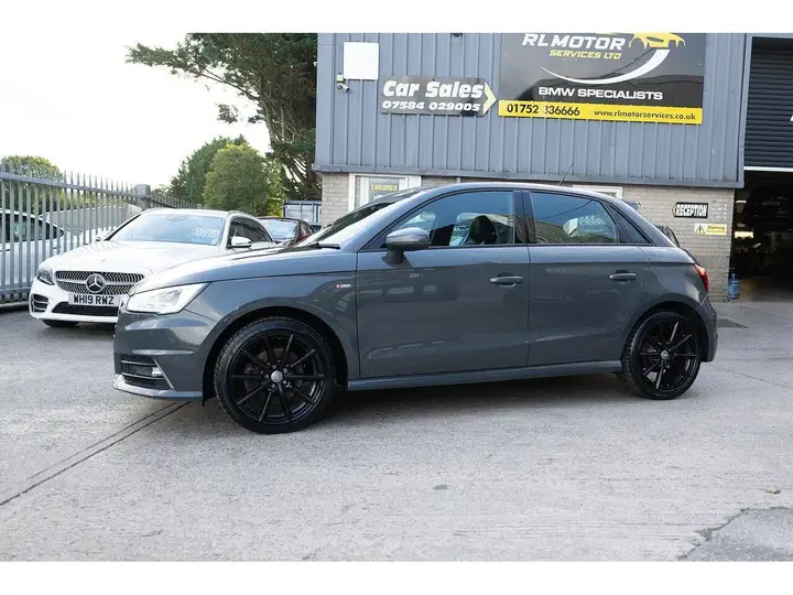 Audi A1 2016 photo 2