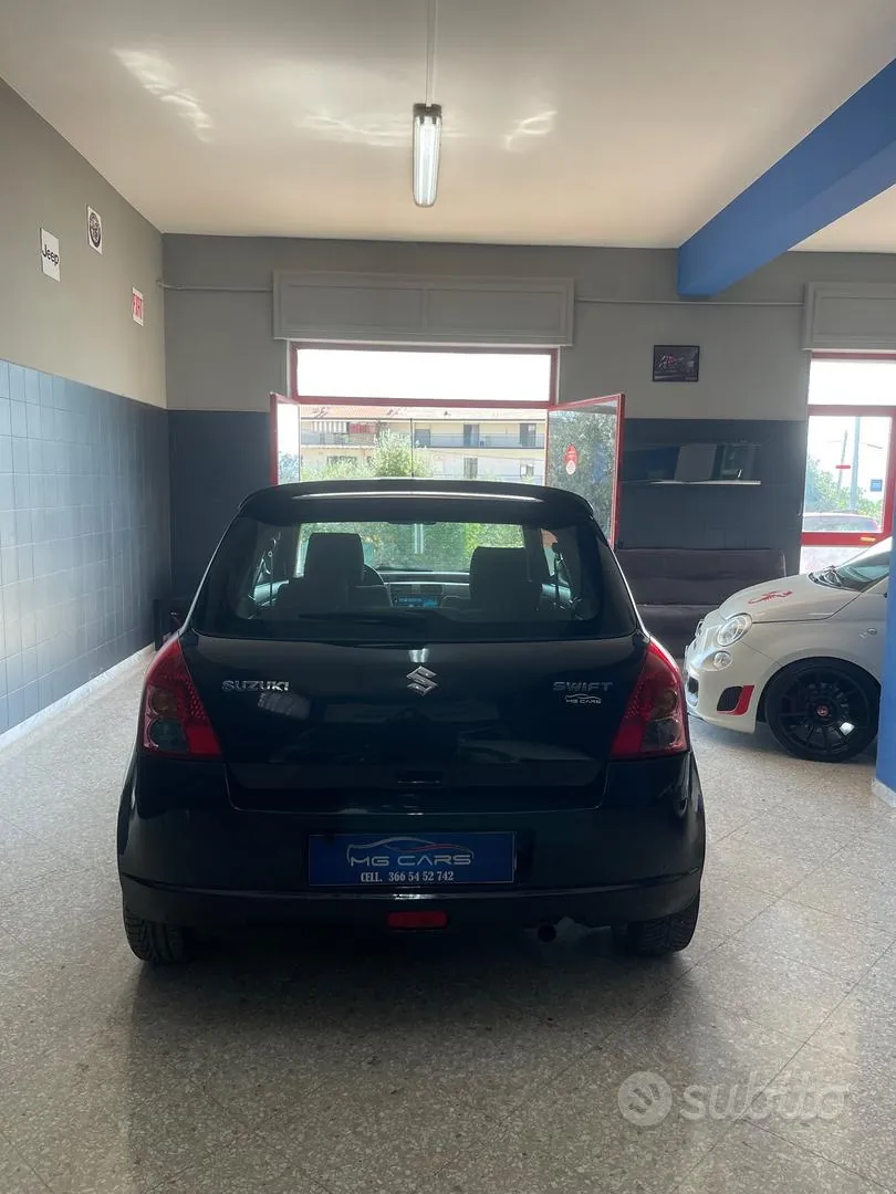 Suzuki Swift 2009 photo 5