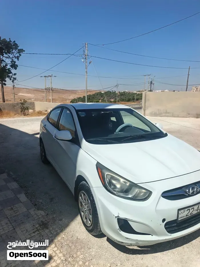 Hyundai Accent 2012 photo 4