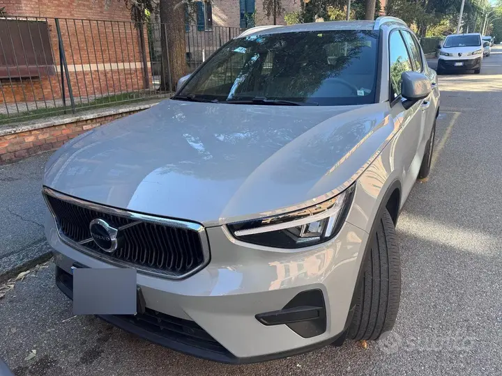Volvo Xc40 2024 photo 2