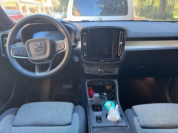 Volvo Xc40 2024 photo 3