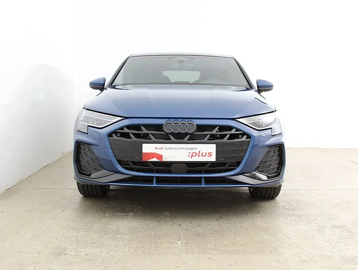Audi A3 2025 photo 2