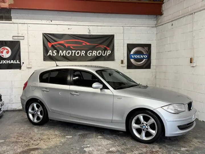BMW 1 Series 2009 photo 3