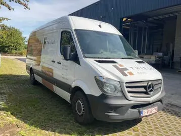 Mercedes-Benz Sprinter photo 3