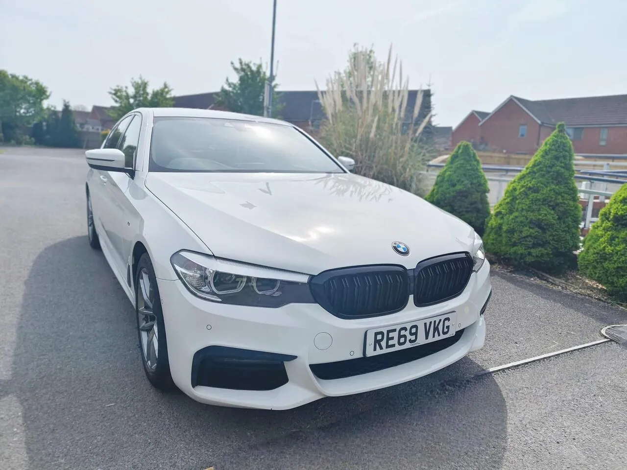 BMW 5 Series 2020 photo 2