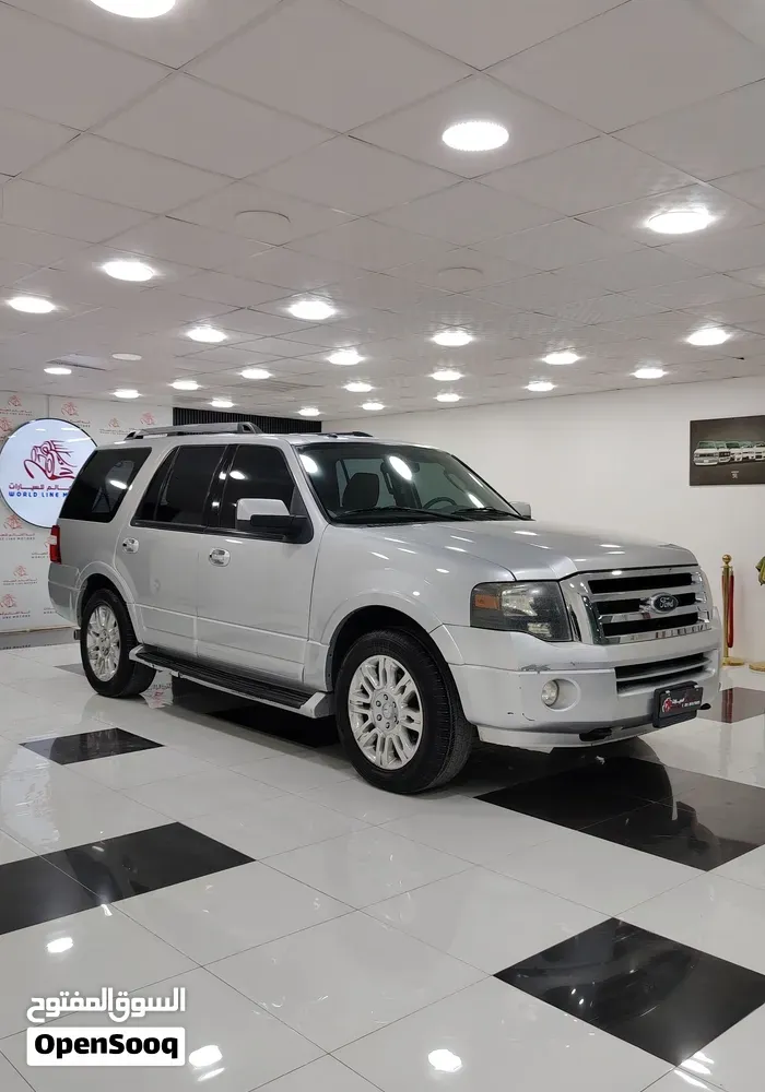 Ford Expedition 2011 photo 2