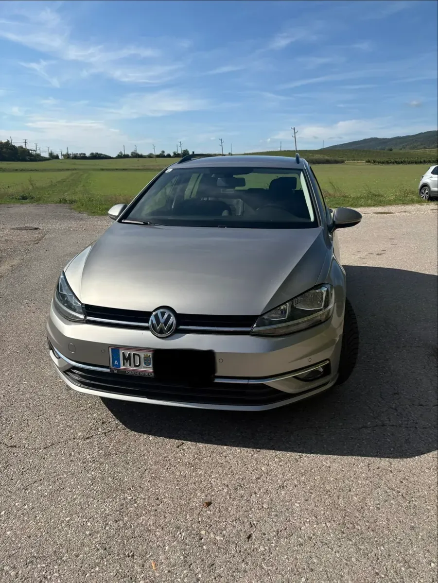 Volkswagen Golf 2018 photo 2