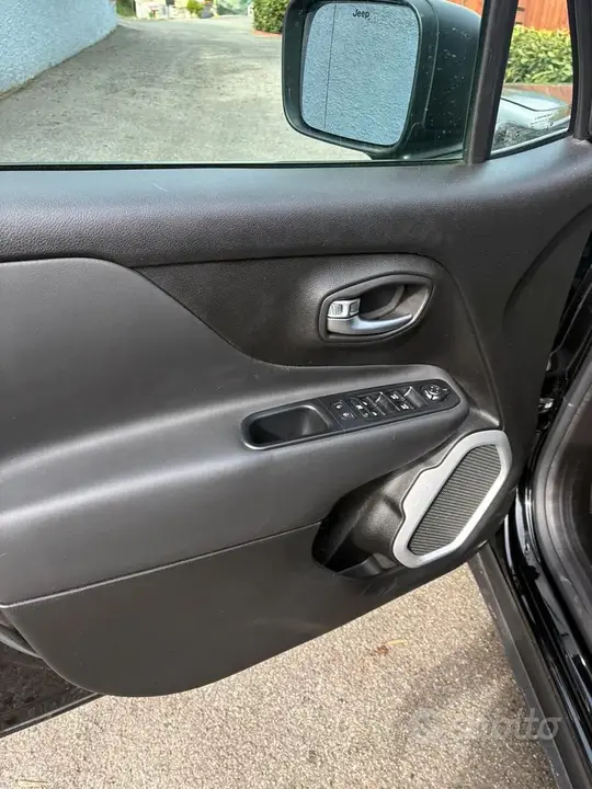 Jeep Renegade 2018 photo 2