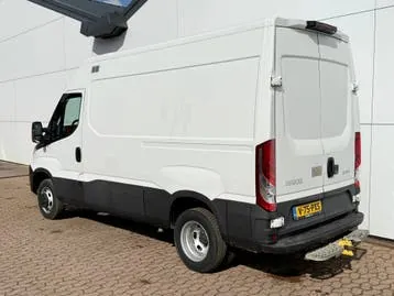 Iveco Daily 2019 photo 2