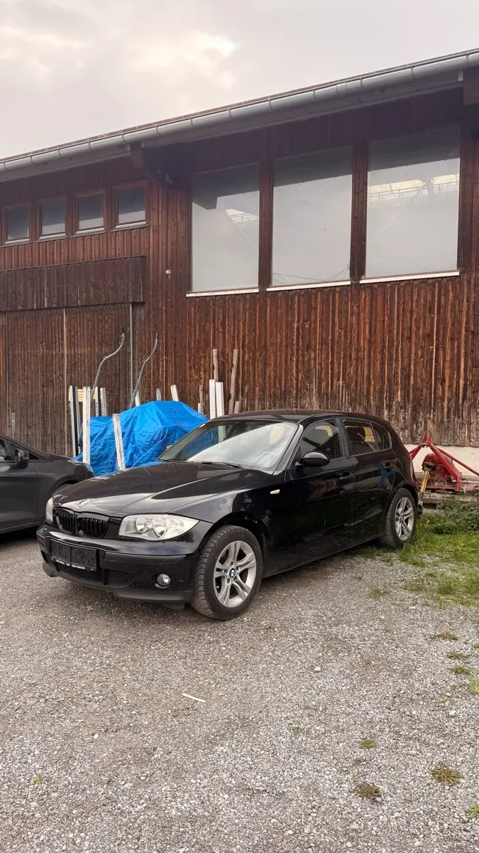 BMW 1 Series 2006 photo 2
