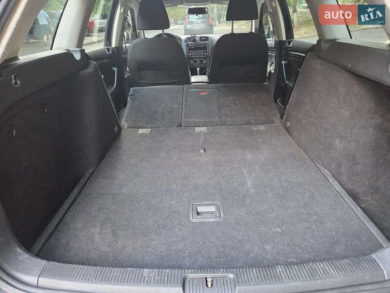 Volkswagen Jetta 2012 photo 2