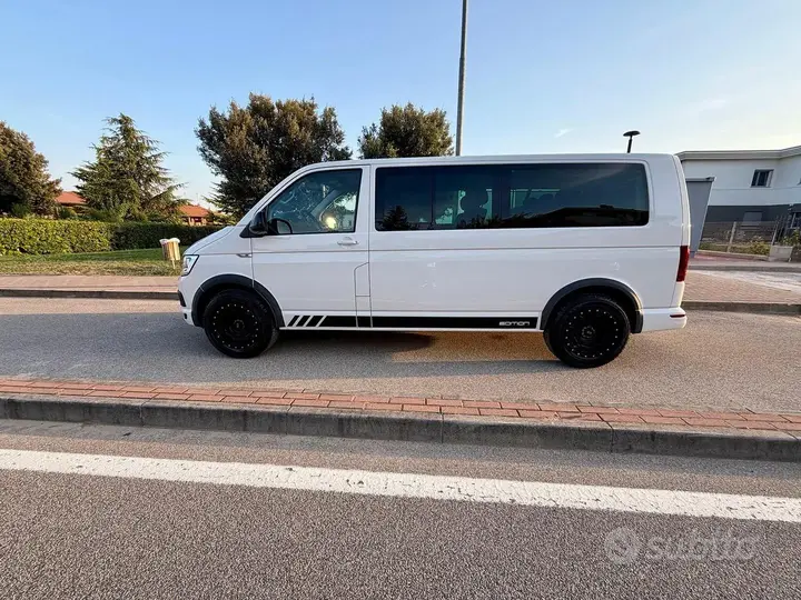 Volkswagen Caravelle 2017 photo 3