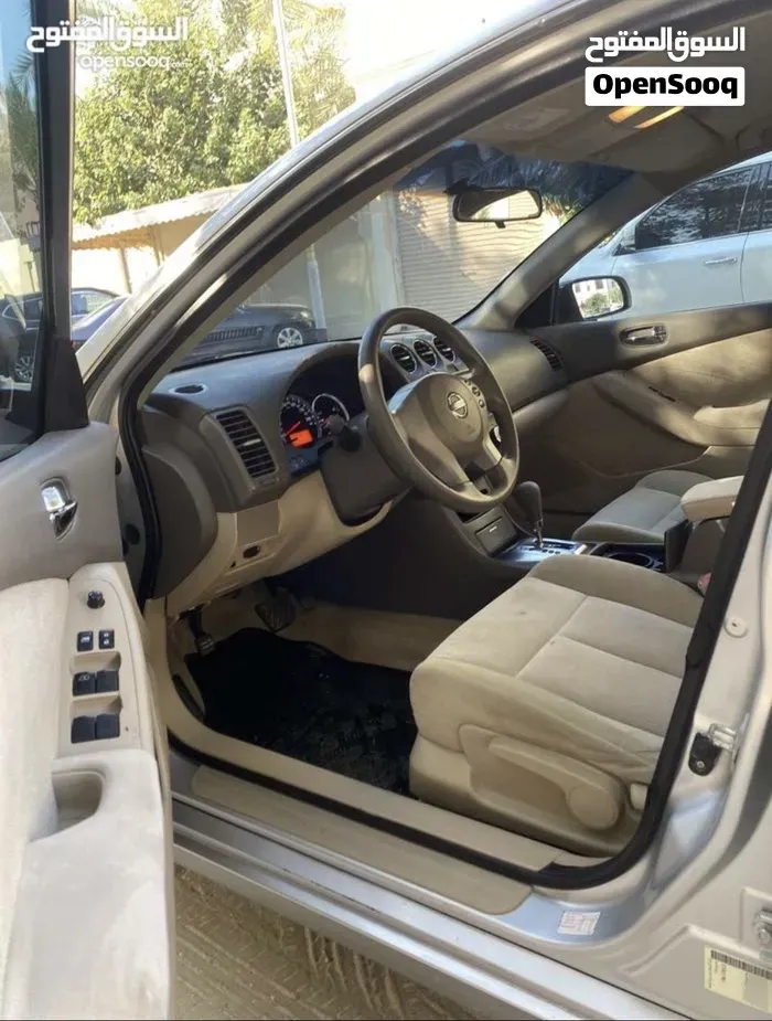 Nissan Altima 2012 photo 4