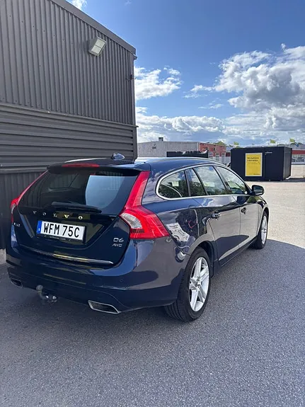 Volvo V60 2015 photo 3