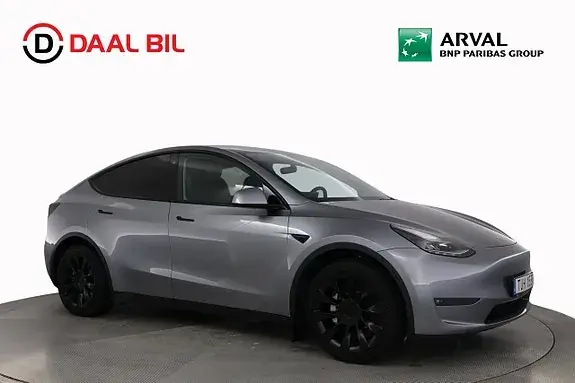 Tesla Model Y 2023 photo 4