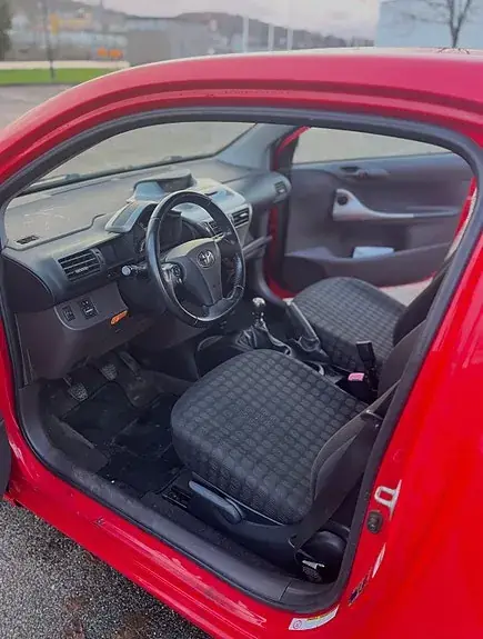 Toyota Iq 2009 photo 2