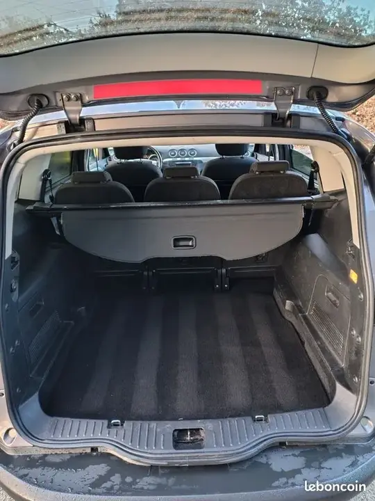Ford S-Max 2014 photo 4