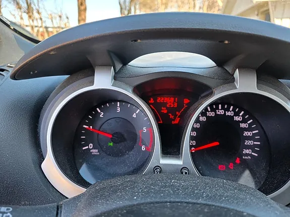 Nissan Juke 2011 photo 5