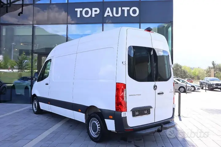 Mercedes-Benz Sprinter 2021 photo 2