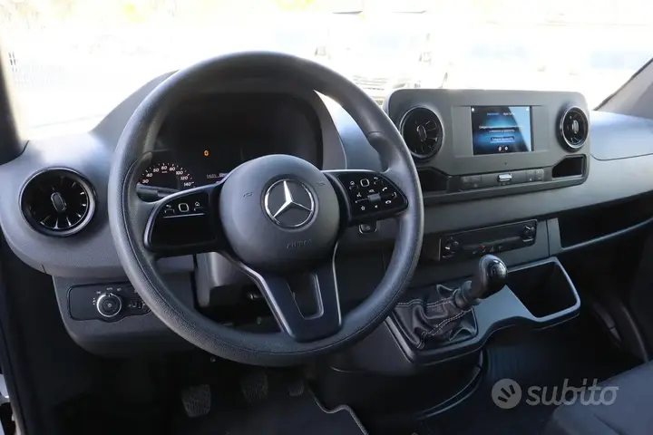 Mercedes-Benz Sprinter 2021 photo 3