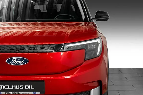 Ford Explorer 2025 photo 4
