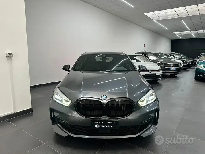 BMW 118D 2021 photo 3