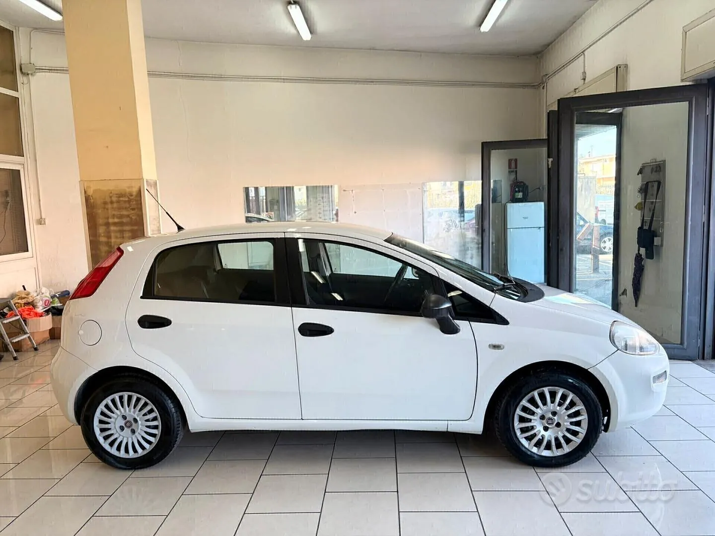 Fiat Punto 2014 photo 3