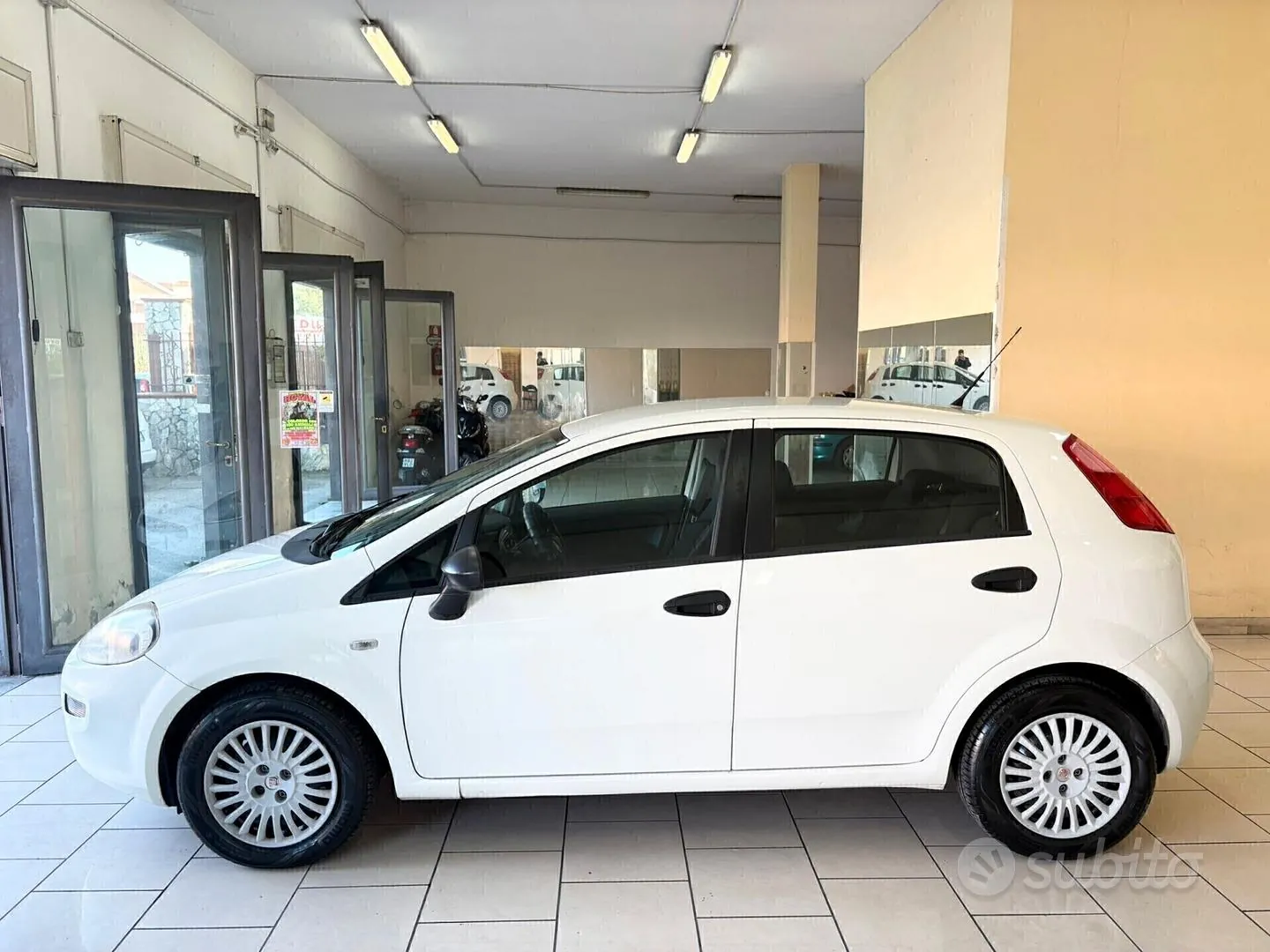 Fiat Punto 2014 photo 4