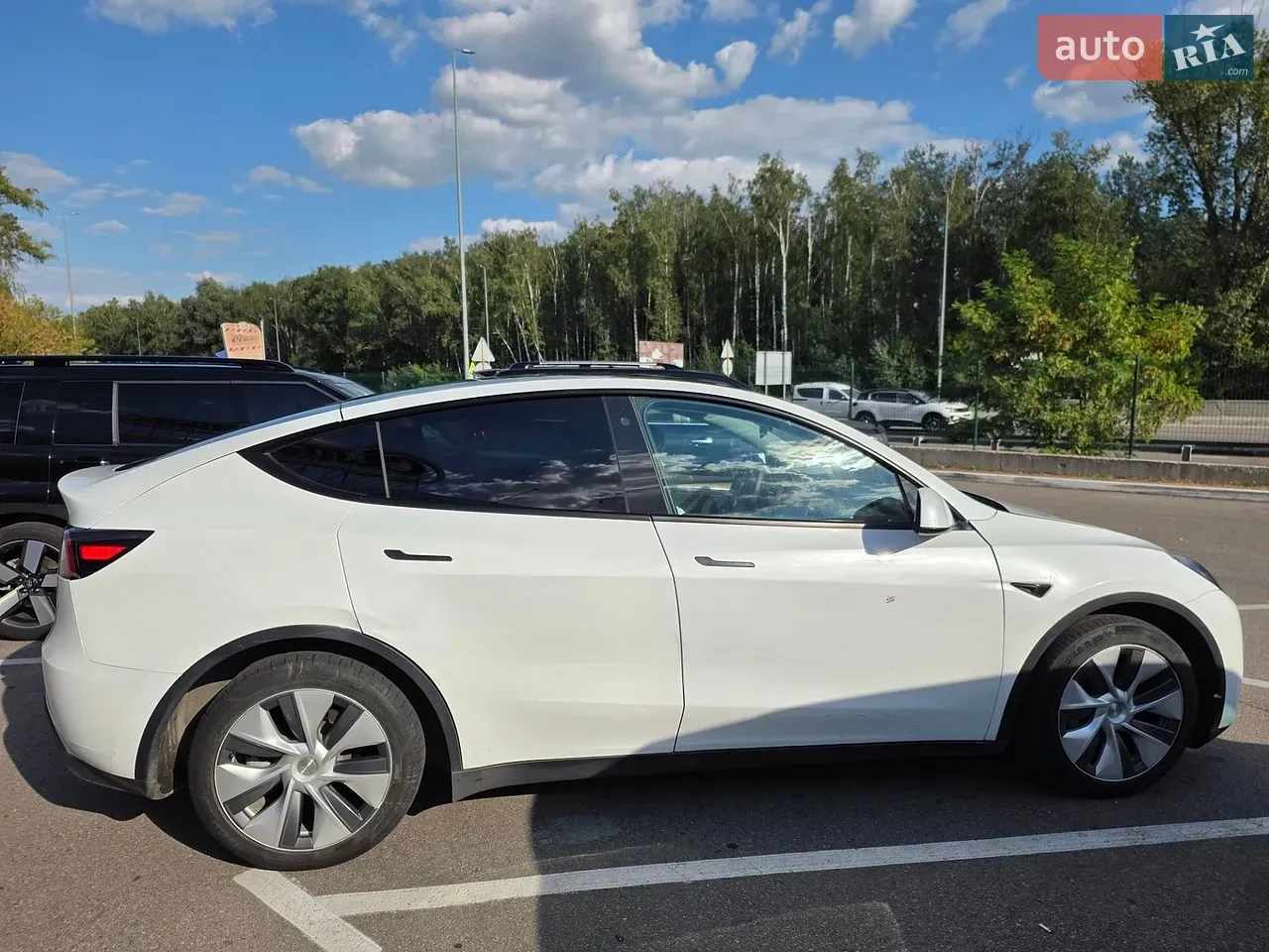 Tesla Model Y 2022 photo 4