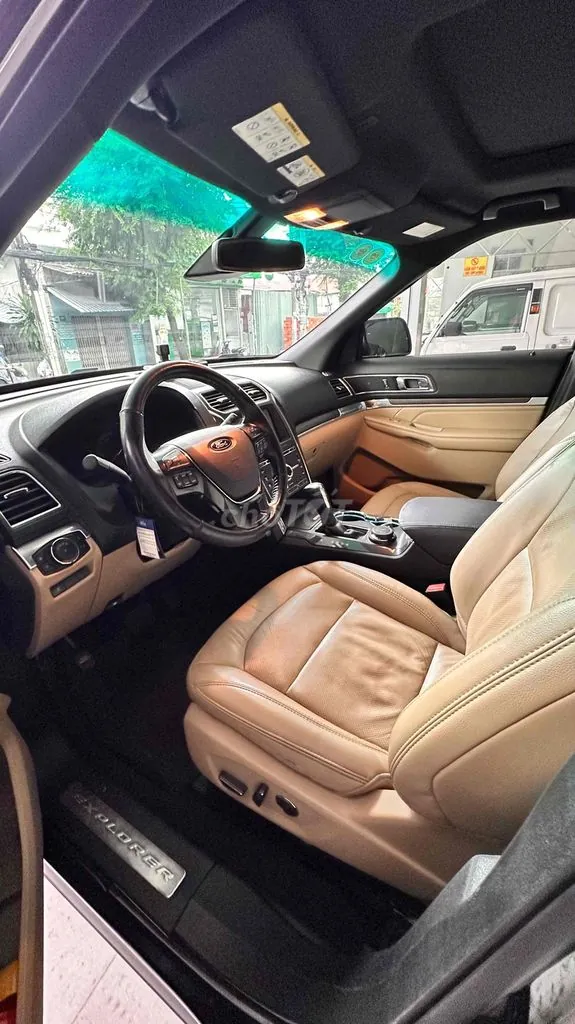 Ford Explorer 2017 photo 4