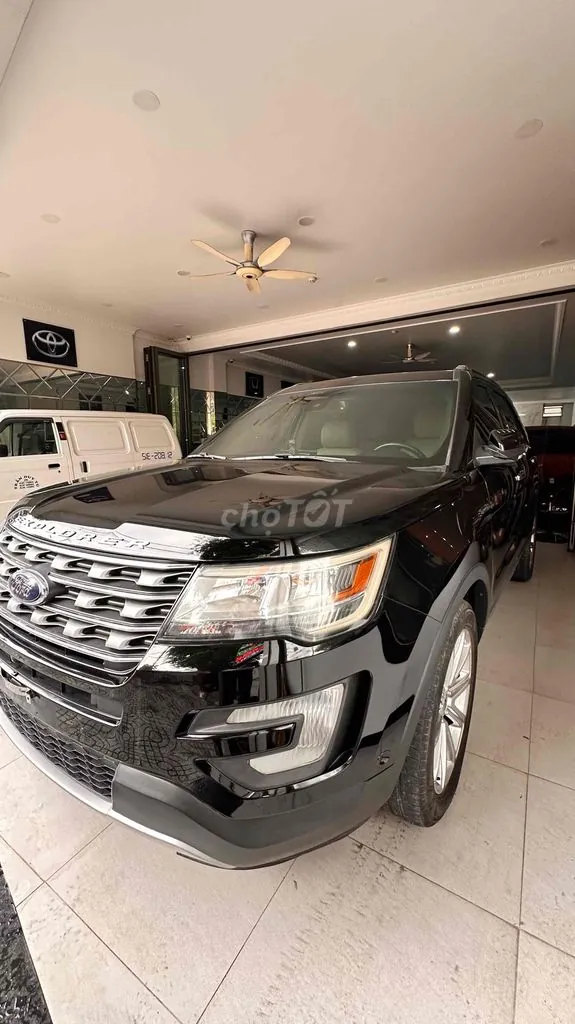 Ford Explorer 2017 photo 2