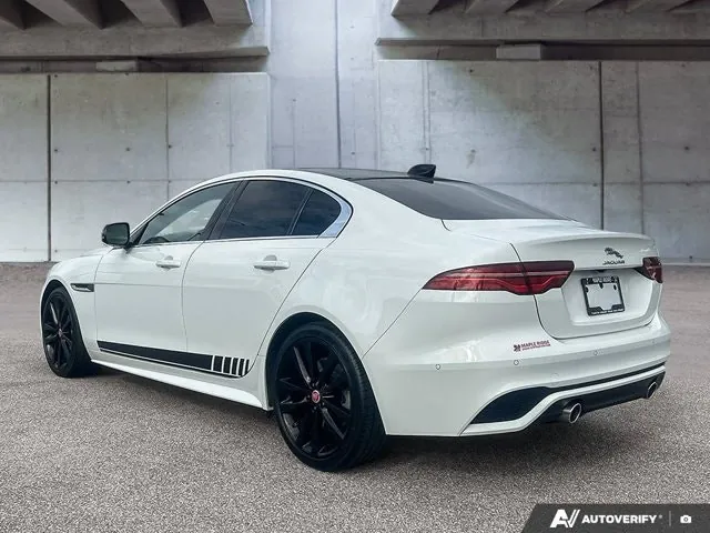 Jaguar Xe 2020 photo 5