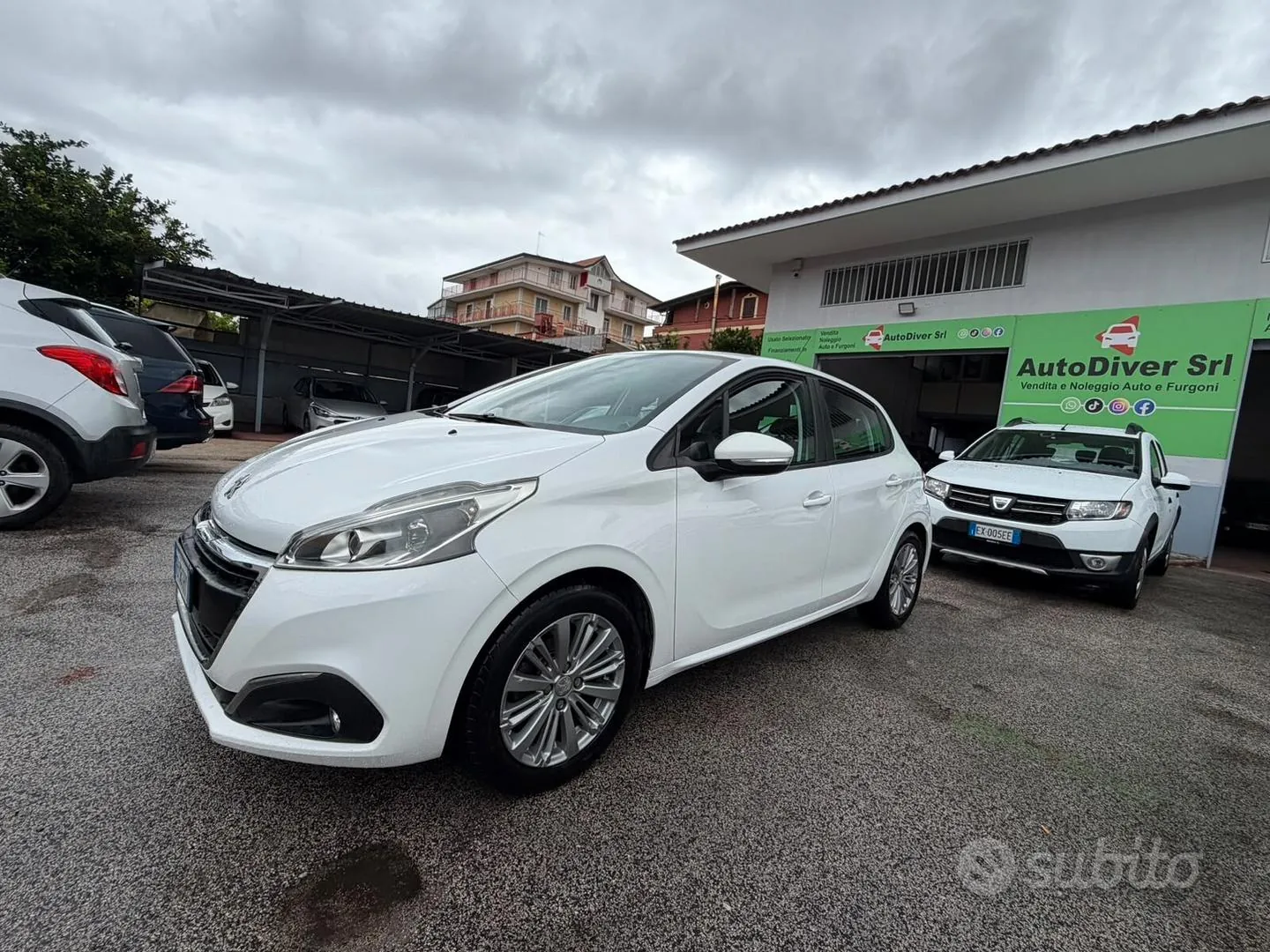 Peugeot 208 2015 photo 4