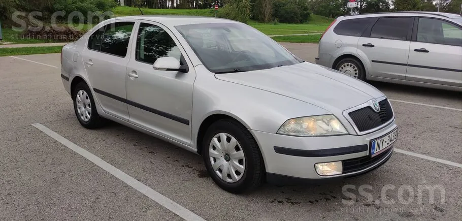 Skoda Octavia 2005 photo 2