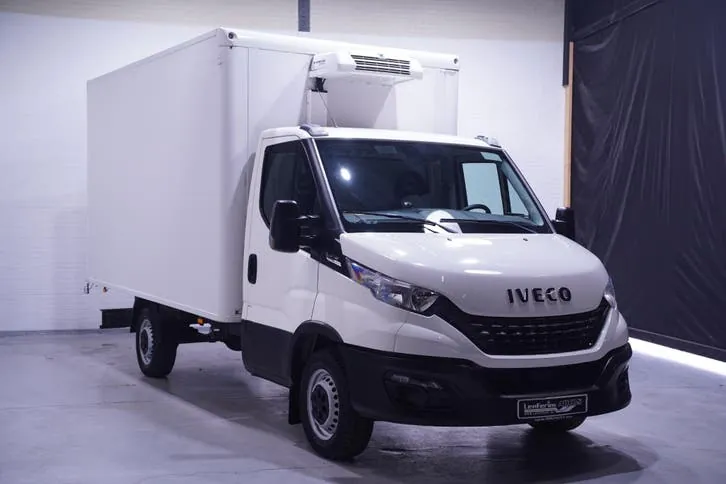Iveco Daily 2022 photo 2