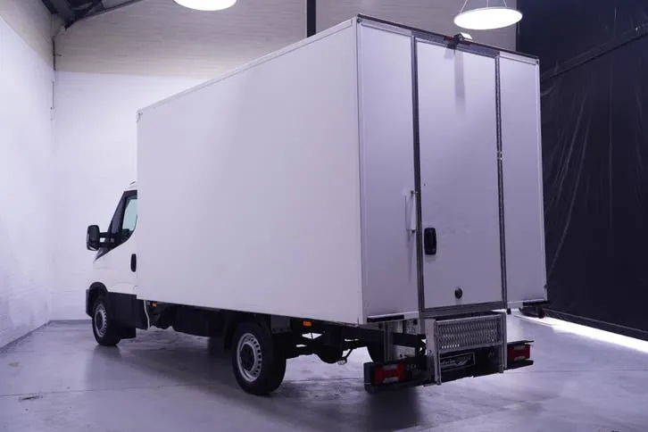 Iveco Daily 2022 photo 3
