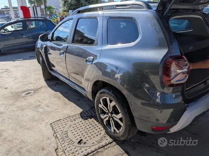 Dacia Duster 2022 photo 2