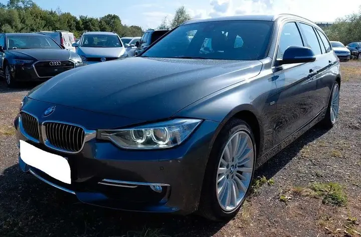 BMW 328I
