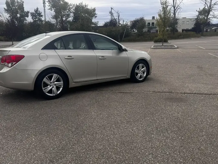 Chevrolet Cruze 2014 photo 5