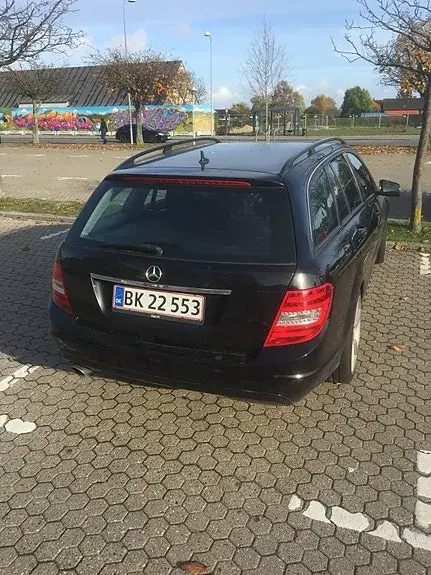 Mercedes-Benz C 220