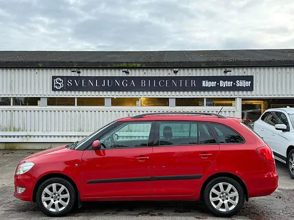 Skoda Fabia 2011 photo 5