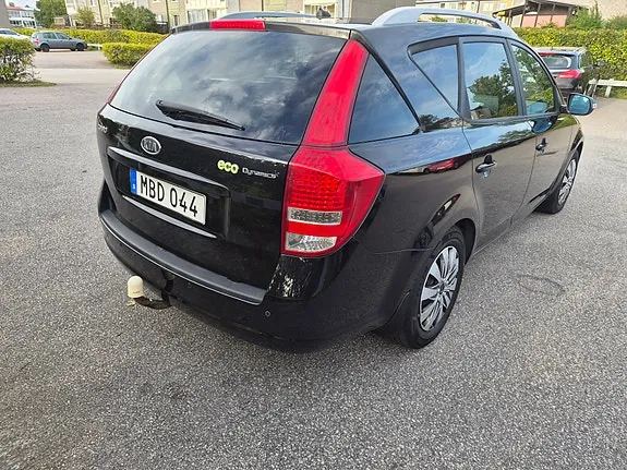 Kia Ceed 2011 photo 5