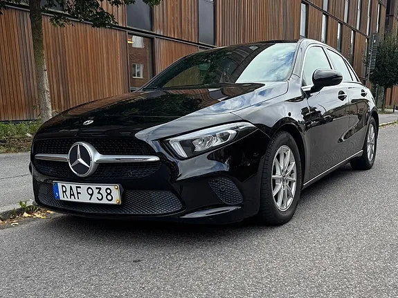 Mercedes-Benz A180
