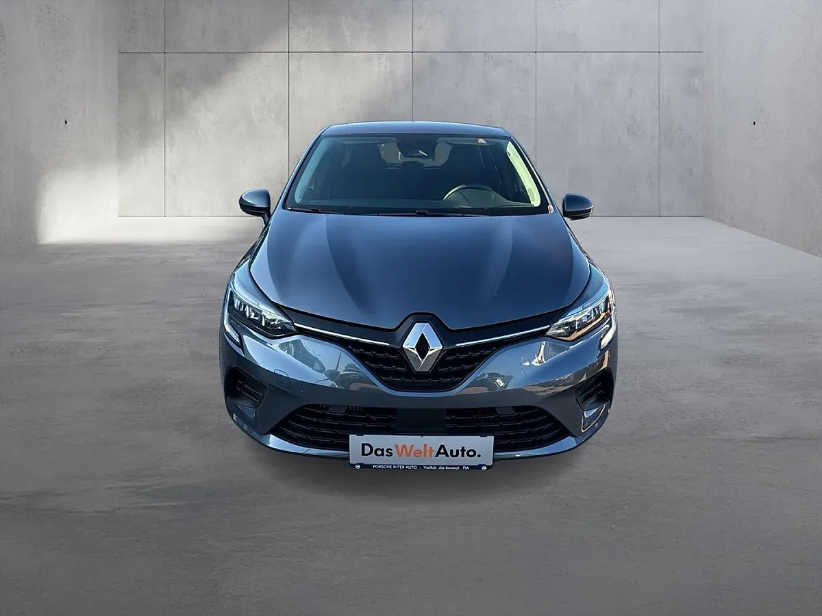 Renault Clio 2022 photo 2