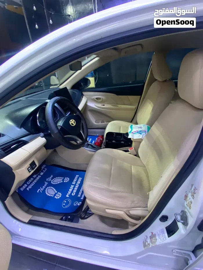 Toyota Yaris 2015 photo 4