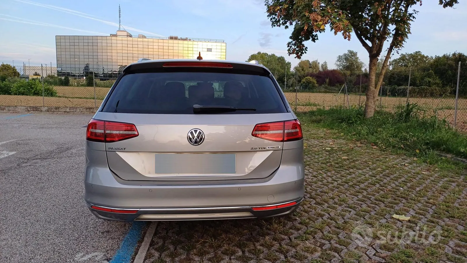 Volkswagen Passat 2016 photo 2