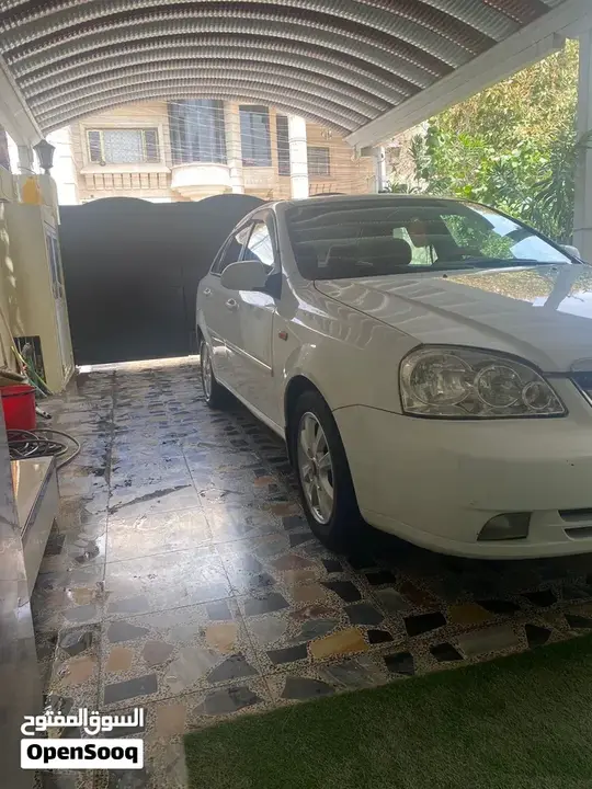 Chevrolet Optra 2012 photo 2