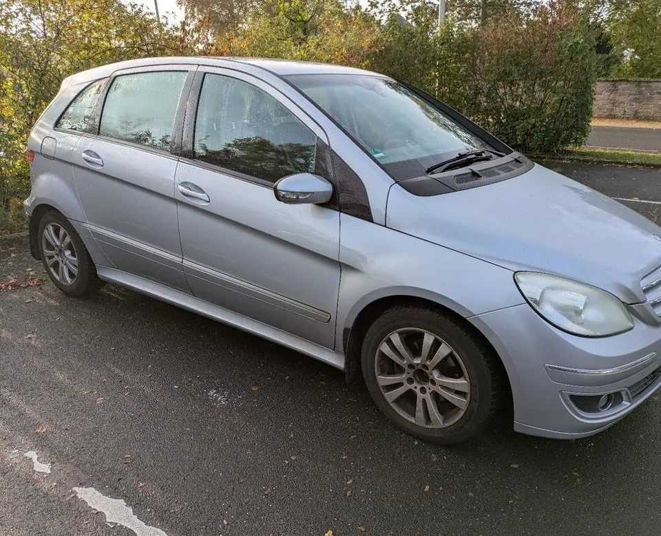 Mercedes-Benz B 170