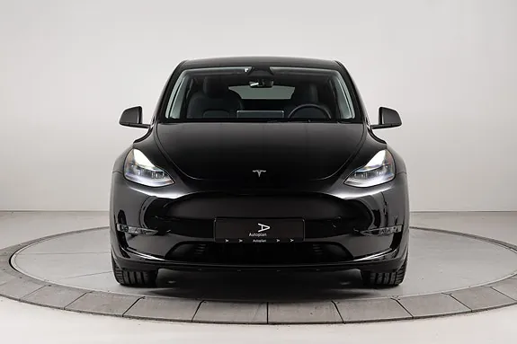 Tesla Model Y 2024 photo 4